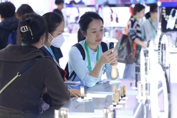 同翔网 中国7月末M2余额同比增8.8%，前七个月人民币贷款增加12.87万亿元